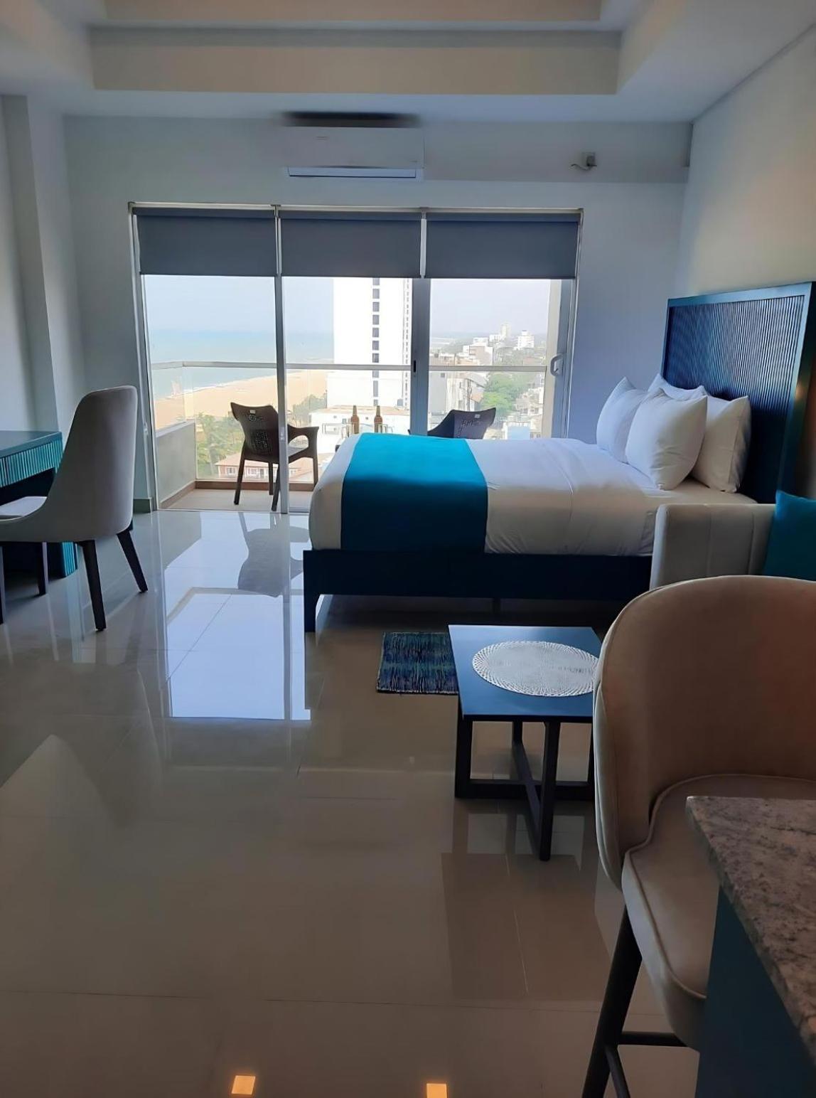 Negombo Ocean Breeze - Bliss On The Beach Luxury Apartments By Serendib Vacation Экстерьер фото