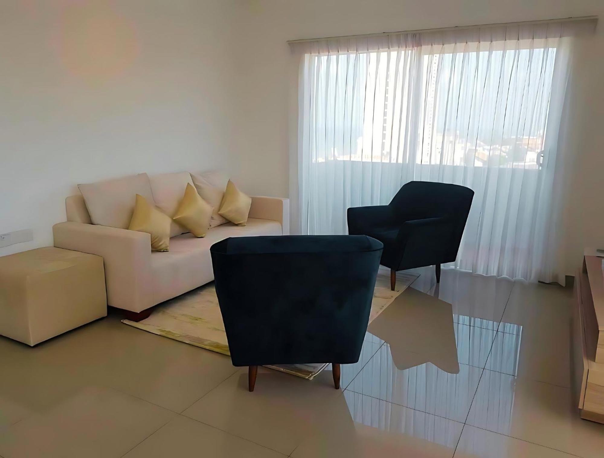 Negombo Ocean Breeze - Bliss On The Beach Luxury Apartments By Serendib Vacation Экстерьер фото