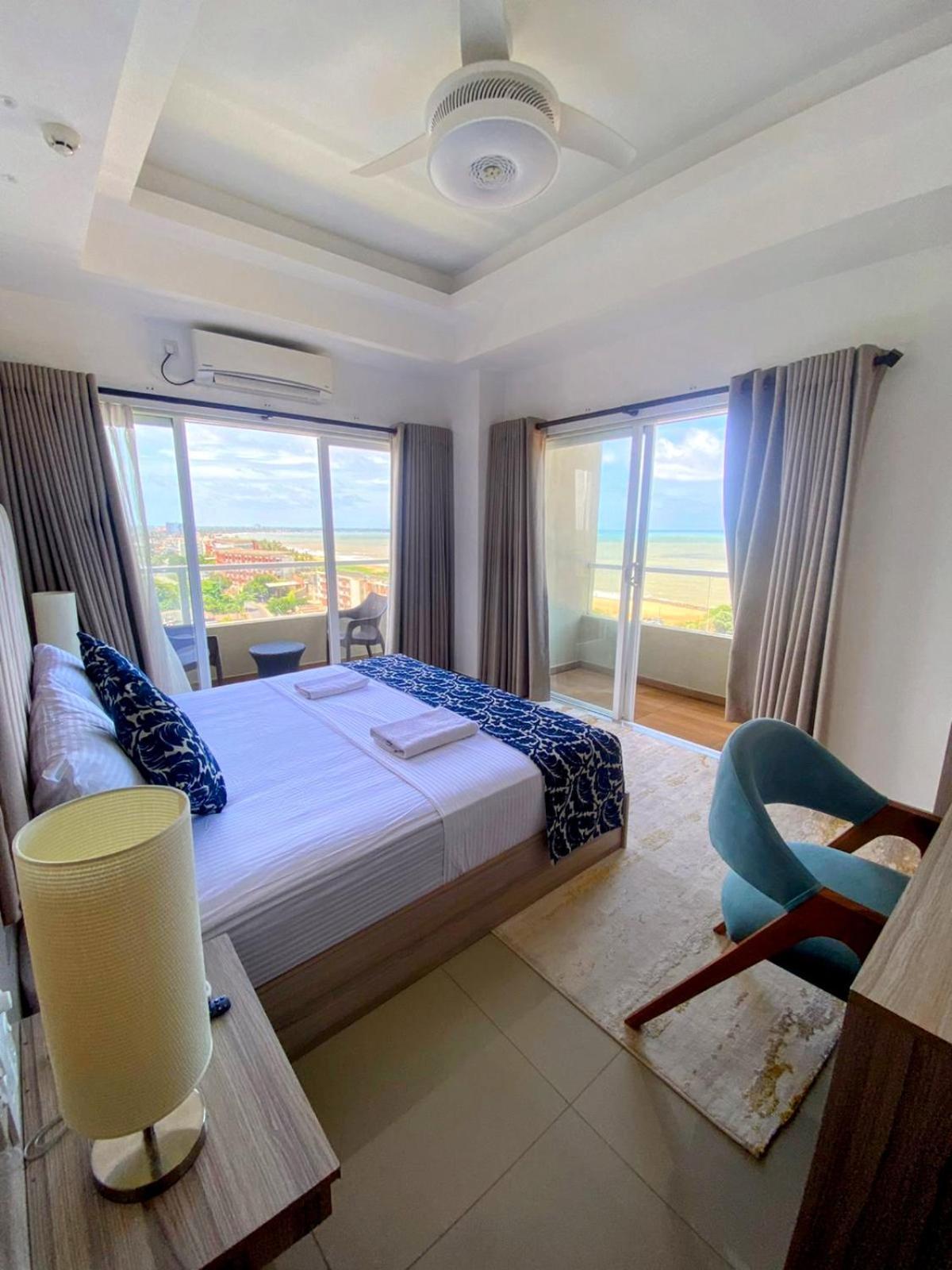 Negombo Ocean Breeze - Bliss On The Beach Luxury Apartments By Serendib Vacation Экстерьер фото